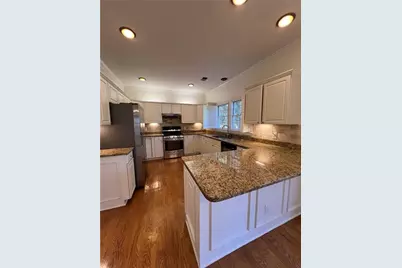 293 Grand Manor Drive, Marietta, GA 30068 - Photo 9