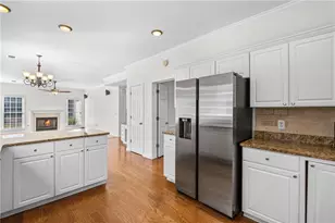 293 Grand Manor Dr, Marietta, GA 30068 - Photo 17