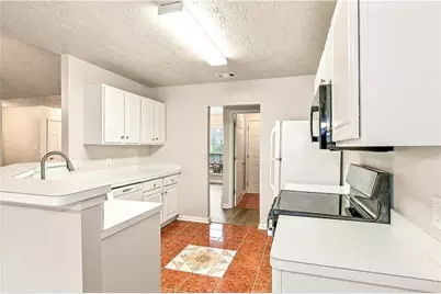 1426 Hyde Court, Hampton, GA 30228 - Photo 7