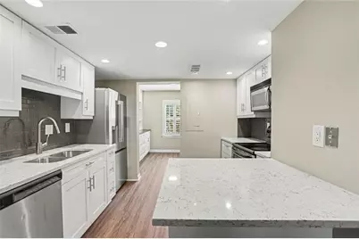 2752 Meadow Mere E, Atlanta, GA 30341 - Photo 11