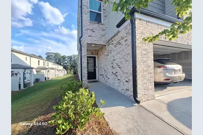 1027 Sunny Lake Drive, Lawrenceville, GA 30043 - Photo 3