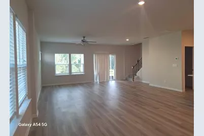 1027 Sunny Lake Drive, Lawrenceville, GA 30043 - Photo 11