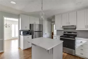 766 Chesterfield Dr, Lawrenceville, GA 30044 - Photo 17
