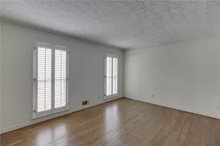 766 Chesterfield Dr, Lawrenceville, GA 30044 - Photo 5