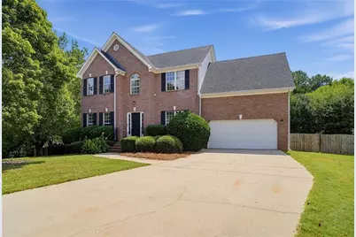 2740 Lake Commons Court, Snellville, GA 30078 - Photo 3