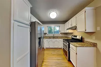 1009 Cobb Place Manor Drive, Marietta, GA 30066 - Photo 7