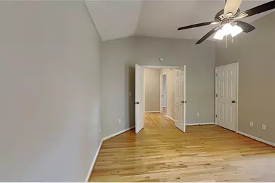 1009 Cobb Place Manor Drive, Marietta, GA 30066 - Photo 9