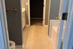 564 Martin Forest Ln, Lawrenceville, GA 30045 - Photo 11