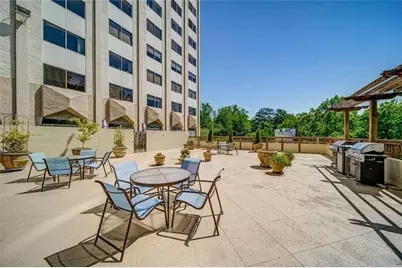 2479 Peachtree Road NE #303, Atlanta, GA 30305 - Photo 17