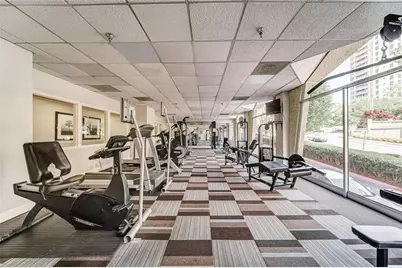 2479 Peachtree Road NE #303, Atlanta, GA 30305 - Photo 11