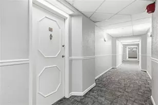 2479 Peachtree Rd NE, Atlanta, GA 30305 - Photo 21