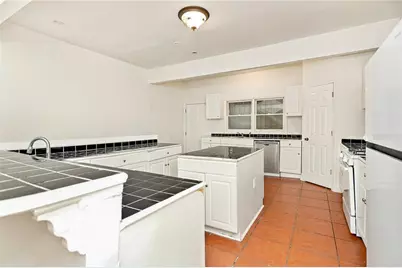 56 Vanira Avenue SE, Atlanta, GA 30315 - Photo 5