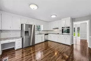 4106 Vicksburg Dr, Lawrenceville, GA 30044 - Photo 11