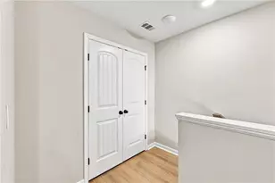1489 Bluff Valley Cir, Gainesville, GA 30504 - Photo 27