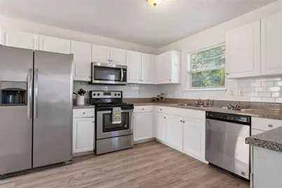 6062 Lamp Post Place, Atlanta, GA 30349 - Photo 19