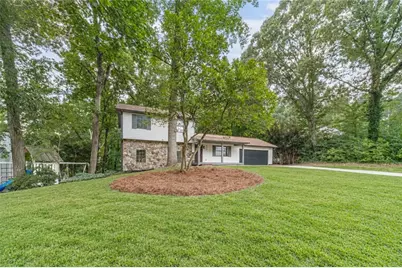 2273 Ivy Crest Drive, Buford, GA 30519 - Photo 3