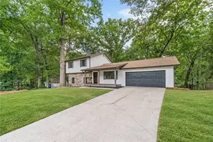 2273 Ivy Crest Dr, Buford, GA 30519 - Photo 1