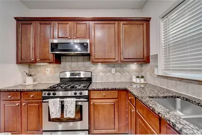 653 Prada Ct, Lawrenceville, GA 30043 - Photo 17