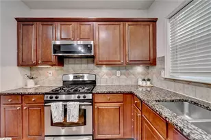 653 Prada Ct, Lawrenceville, GA 30043 - Photo 17