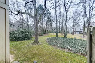 6400 Hawthorne Terrace, Peachtree Corners, GA 30092 - Photo 29
