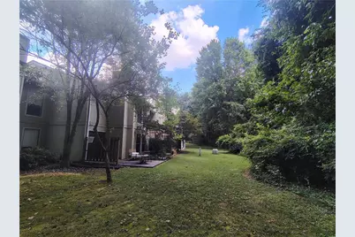 6400 Hawthorne Terrace, Peachtree Corners, GA 30092 - Photo 17