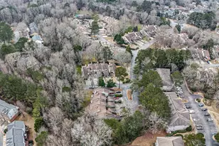 6400 Hawthorne Terrace, Peachtree Corners, GA 30092 - Photo 31