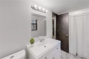 2284 Emerald Springs Dr, Decatur, GA 30035 - Photo 5