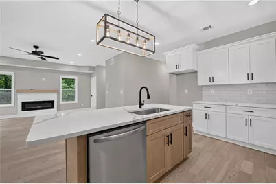 1717 Hilton Ridge Court, Lithonia, GA 30058 - Photo 17