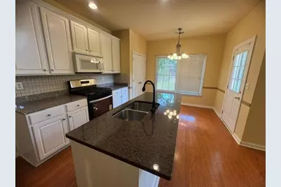 11385 Findley Chase Court, Johns Creek, GA 30097 - Photo 9