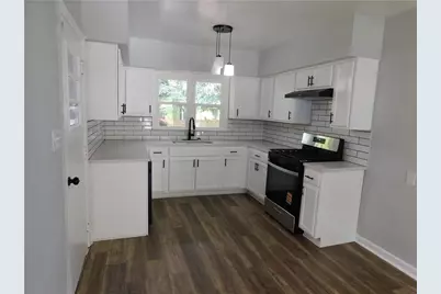 195 W Lake Drive NW, Atlanta, GA 30314 - Photo 11