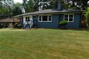 195 W Lake Dr NW, Atlanta, GA 30314 - Photo 5