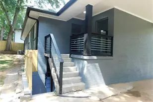 195 W Lake Dr NW, Atlanta, GA 30314 - Photo 29