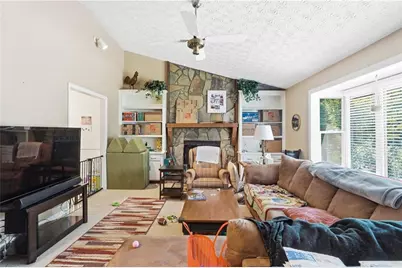 5045 Ravenwood Drive, Marietta, GA 30066 - Photo 5
