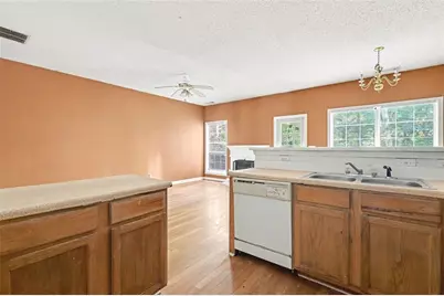 136 Madeline Court, McDonough, GA 30253 - Photo 11