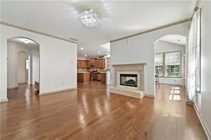 2715 Lansing Ln, Cumming, GA 30041 - Photo 9