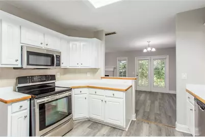 3170 Glenloch Place, Lawrenceville, GA 30044 - Photo 9