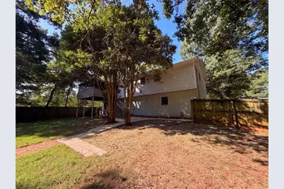 1825 Marsh Creek Drive, Lawrenceville, GA 30043 - Photo 31