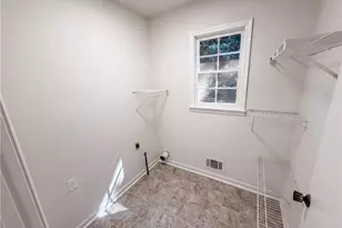1825 Marsh Creek Dr, Lawrenceville, GA 30043 - Photo 25