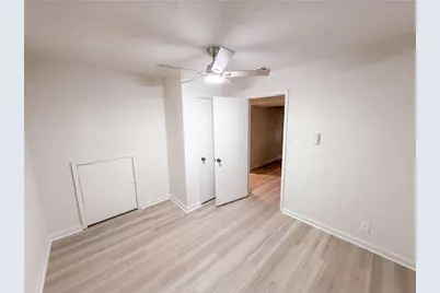 1825 Marsh Creek Drive, Lawrenceville, GA 30043 - Photo 17