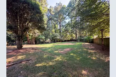 1825 Marsh Creek Drive, Lawrenceville, GA 30043 - Photo 33