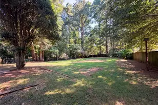 1825 Marsh Creek Dr, Lawrenceville, GA 30043 - Photo 33
