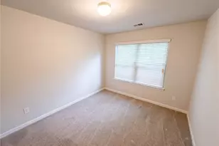 4473 Ravenwood Dr, Union City, GA 30291 - Photo 11