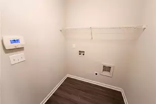 4473 Ravenwood Dr, Union City, GA 30291 - Photo 15