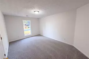 2119 Crystal Lake Dr, Lawrenceville, GA 30044 - Photo 9