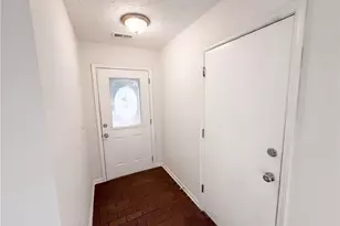 2119 Crystal Lake Dr, Lawrenceville, GA 30044 - Photo 21