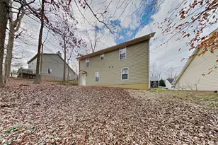 540 Cherokee Overlook Ct, Canton, GA 30115 - Photo 3