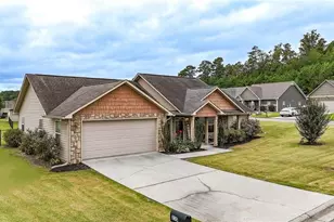 210 Madison Dr SW, Calhoun, GA 30701 - Photo 1