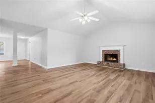 4293 Parks Ridge Dr SW, Snellville, GA 30039 - Photo 15