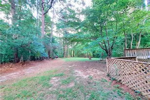 2737 Crestworth Ln, Buford, GA 30519 - Photo 35