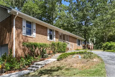 1788 Brandy Woods Drive SE, Conyers, GA 30013 - Photo 5